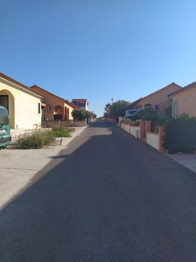 Apartmani Ruza Vir Exterior photo