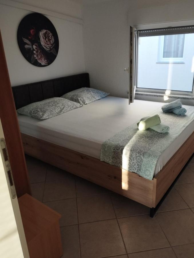Apartmani Ruza Vir Exterior photo