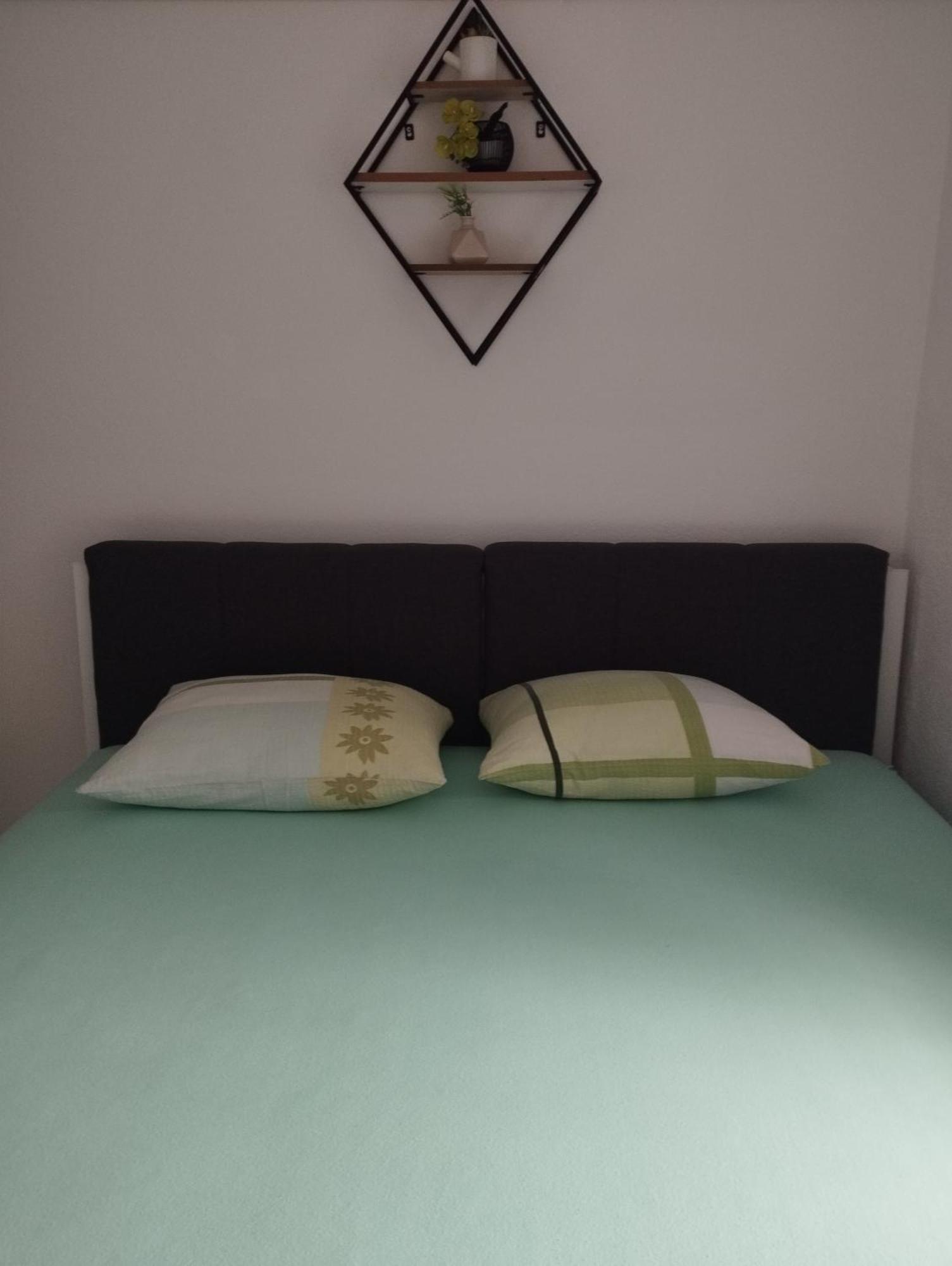 Apartmani Ruza Vir Exterior photo